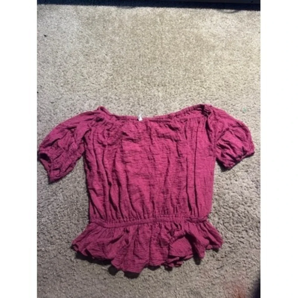 Free People Magenta Pink Off The Shoulder Peplum Blouse Smocked Textured Top‎ M
